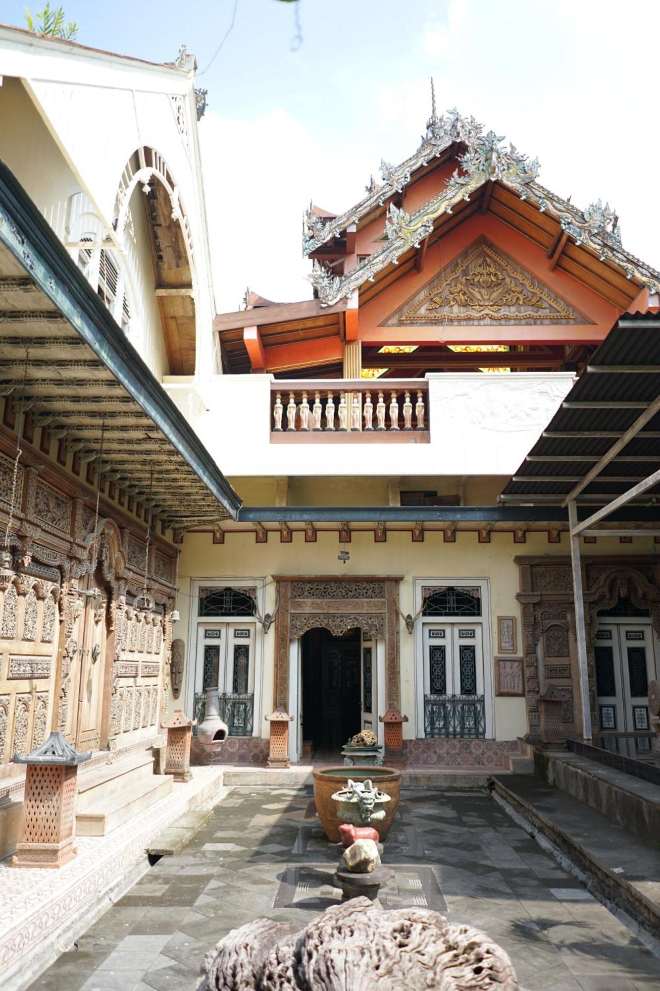 Rumah Pesik Art & Heritage Hotel Gondowulung Bagian luar foto