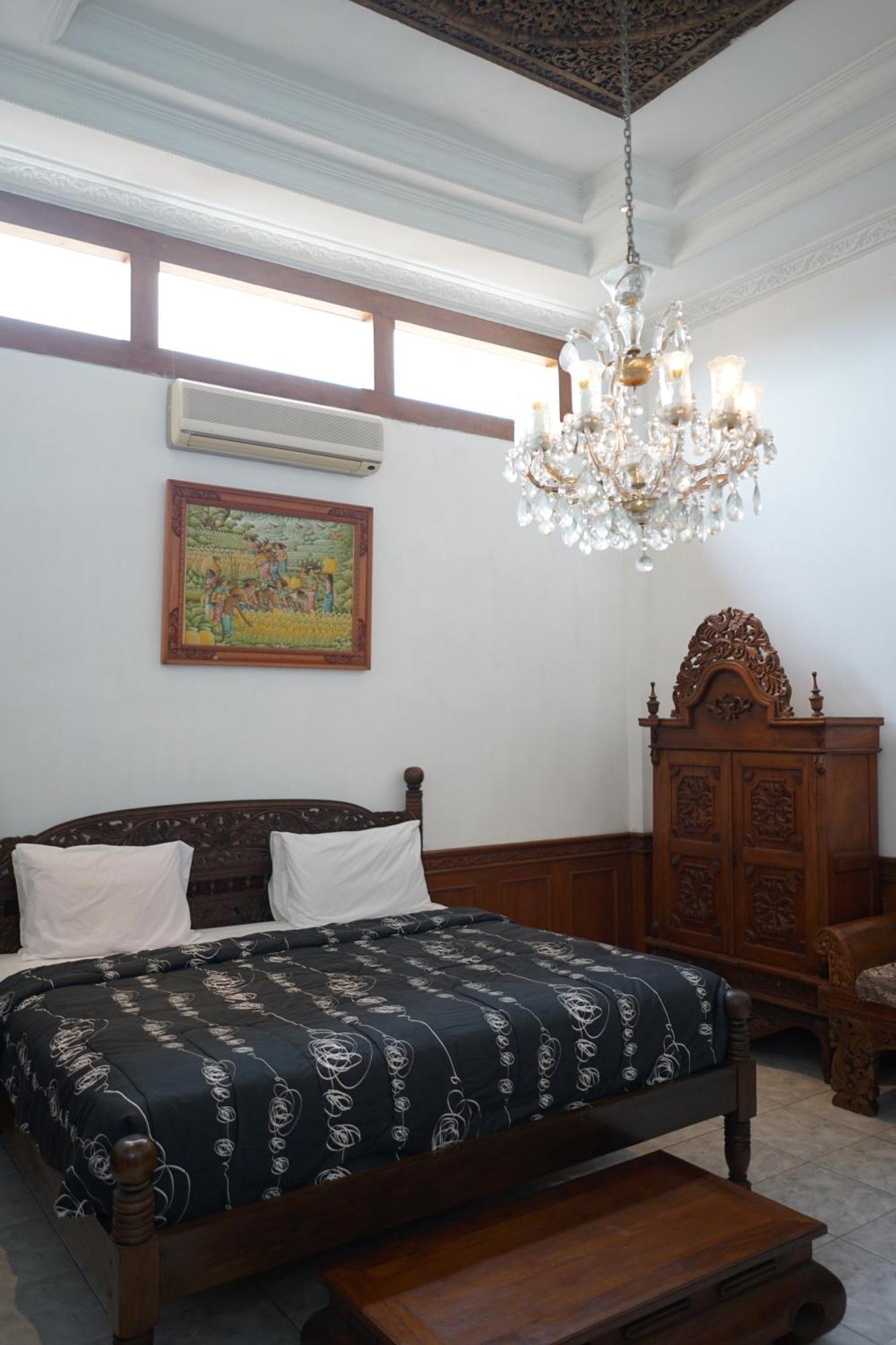 Rumah Pesik Art & Heritage Hotel Gondowulung Bagian luar foto