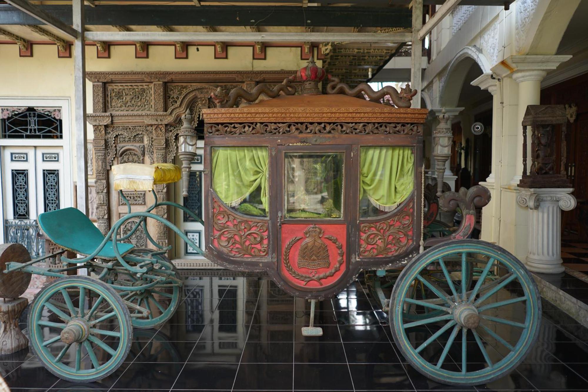 Rumah Pesik Art & Heritage Hotel Gondowulung Bagian luar foto