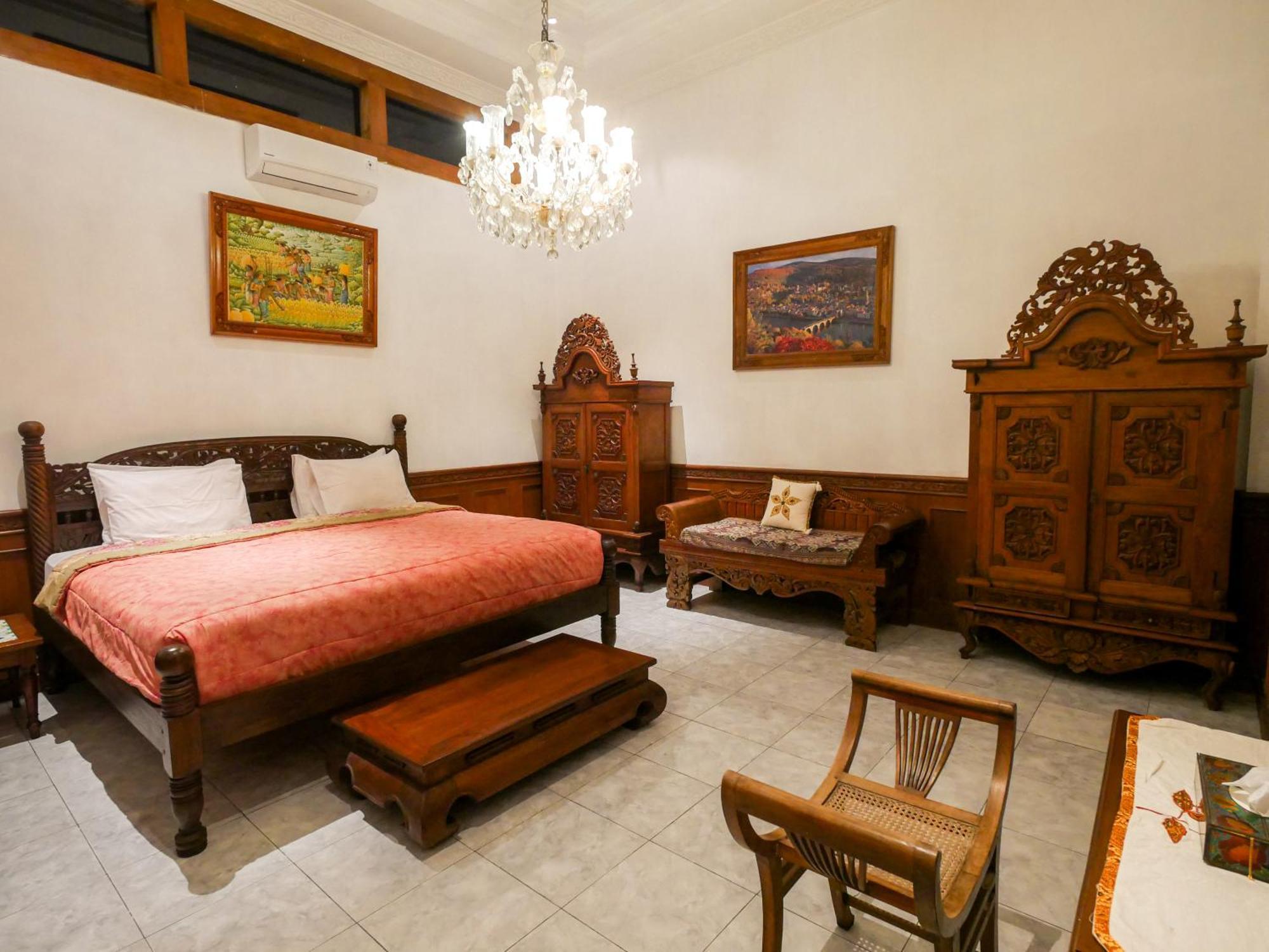 Rumah Pesik Art & Heritage Hotel Gondowulung Bagian luar foto